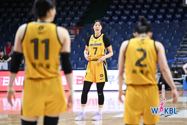 251222 BNK썸 vs KB스타즈