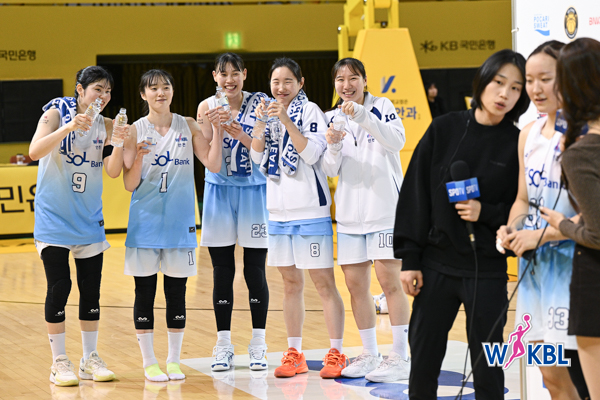 251206 KB스타즈 vs 신한은행